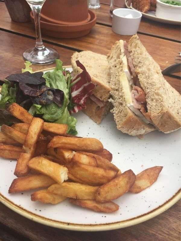 pub food