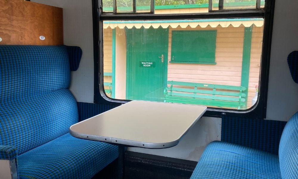 swanage steam train railway carriage