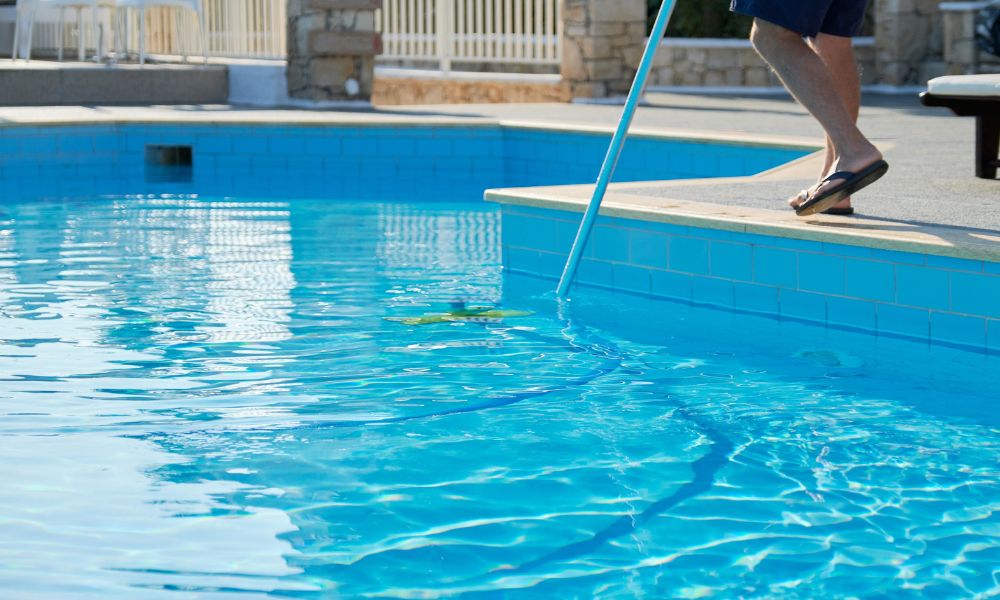 outdoor swimming pool