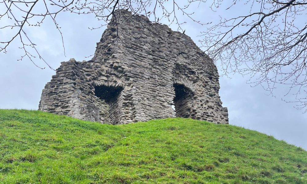 Christchurch Castle ruins