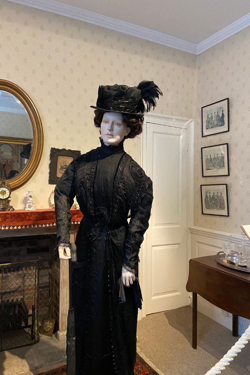 Edwardian fashion